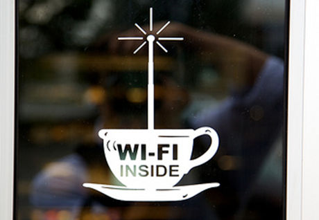 短期間でモバイルルータを安く使用する「レンタル」という選択肢