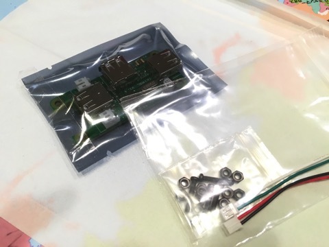 Featured image of post Raspberry Pi Zero に 小型USB Hubを取り付ける